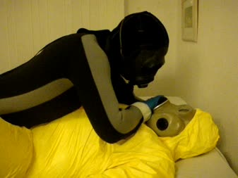 Gasmask Fetish - Gasmask Sex 1 Part 2