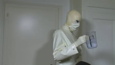 Bizarre Latex Cum Therapy Part 1 Of 3 - Hd clip 1980 x 1080 px
latex doctor leila wears a latex doctor smock, a bizarre latex female mask, latex gloves, a mouth mask and overknees, all in white. The latex cock toy is fixed on the gyno chair. Wears an overall. A strait jacket a latex discipline mask and rubber boots, all in black. Latex doctor leila puts him a latex blow up mask on with a tube. Puts a funnel in the tube an fills it up with cum..

die bizarre latex sperma therapie teil 1 von 3

hd clip 1980 x 1080 px
latexrztin leila trgt einen latexrztinkittel, eine bizarre latex frauenmaske, latexhandschuhe, einen latexmundschutz und oberschenkelhohe stiefel, alles in weiss. Das latexschwanzspielzeug ist auf den gynostuhl fixiert. Es trgt einen overall, eine zwangsjacke, eine latexdisziplinmaske und gummistiefel, alles in schwarz. Latexrztin leila zieht ihm eine aufblasbare latexmaske mit schlauch an. Steckt einen trichter in den schlauch und fllt das spielzeug mit sperma ab