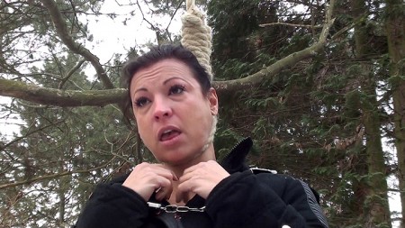 COLD KILL - Cold applies in a couple ways in this video.  Natalie has been sentenced to death by hanging, and Annica is happy to do the deed.  In literally sub-freezing weather Natalie is led to a tree where a noose awaits her.  As it is slipped over her neck you can see her shivering with cold and dread.  Annica quickly carries out the sentence, then later strips Natalie and leaves her body waiting for the mortician to pick up.

Starring: Natalie and Annica
Theme: Outdoor Hanging

Run Time: 05:11
262 MB